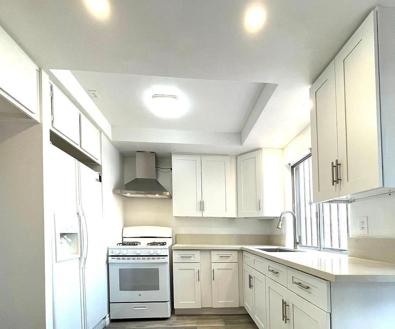 2 bed, 1037 sqft, $1,550 — Photo 1
