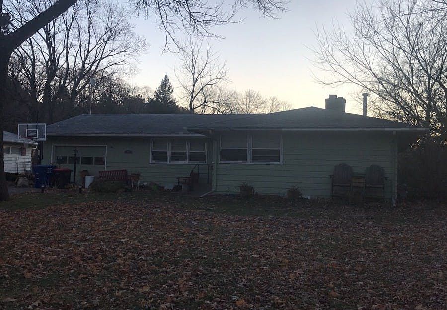 1st image of 1833 Twin Bluff Rd