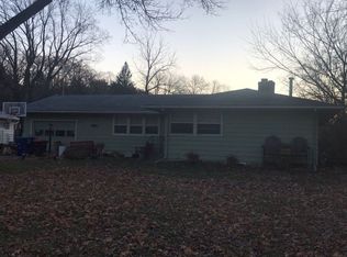 1833 Twin Bluff Rd, Red Wing, MN 55066