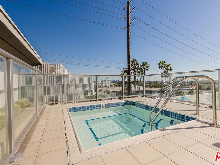 1155 N La Cienega Blvd #1207 — Photo 20