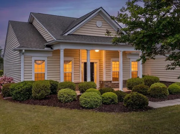 369 Waterlily Way, Summerville, SC 29486