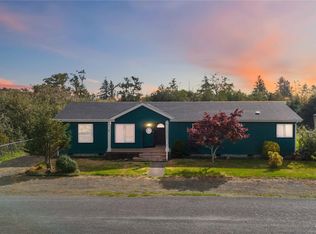 7137 Ortelius Dr, Ilwaco, WA 98624