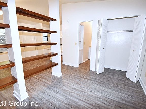 5th image of 2419 NW 64th Pl #4878083