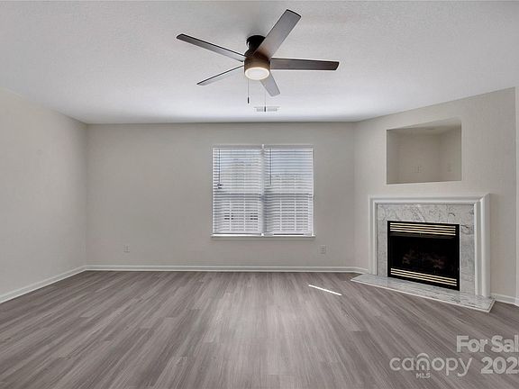 4th image of 4635 Christenbury Hills Ln