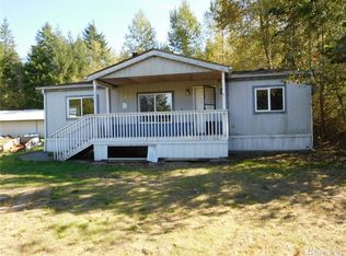 700 E Trails End Dr, Belfair, WA 98528