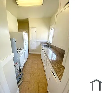 2 bed, $2,912 — Photo 3