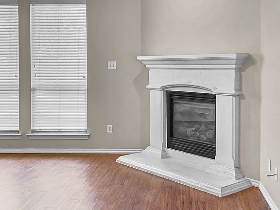 5th image of 2117 Trina Dr