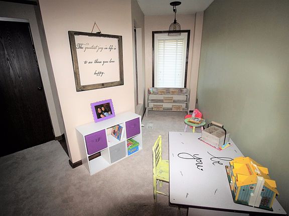 5th image of 669 Buttercup Ave