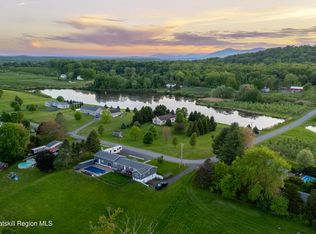 43 Klibar Rd, Hudson, NY 12534