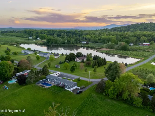 43 Klibar Road, Hudson, NY 12534