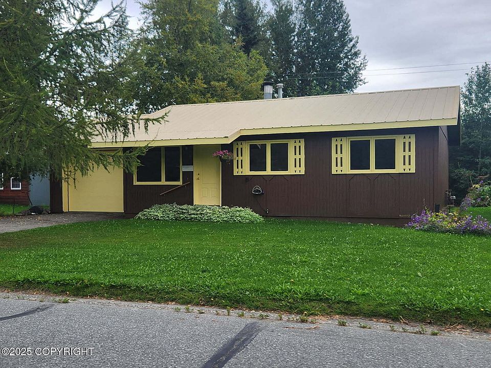 1st image of 950 W Edinborough Dr