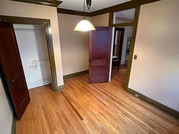 5th image of 49 Park Ave Unit 25