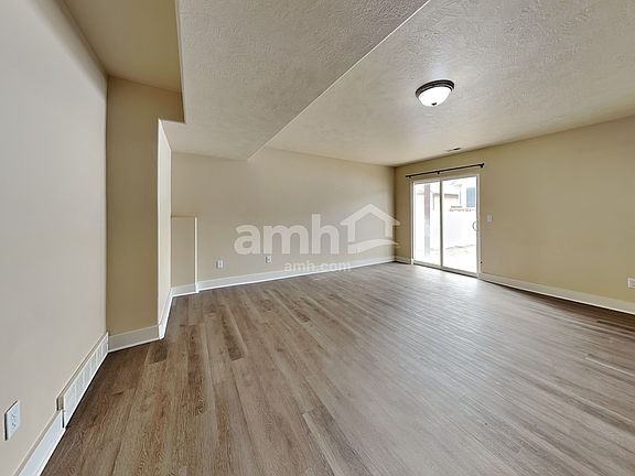 4th image of 5003 W Diamondback Dr