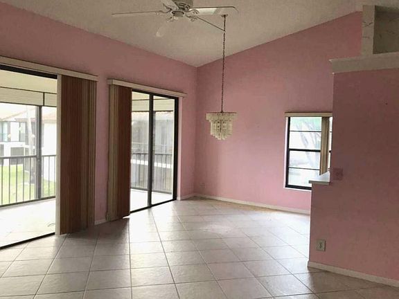 3rd image of 5904 S End Lake Drive #202