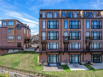2289 W 19th St, Cleveland, OH, 44113