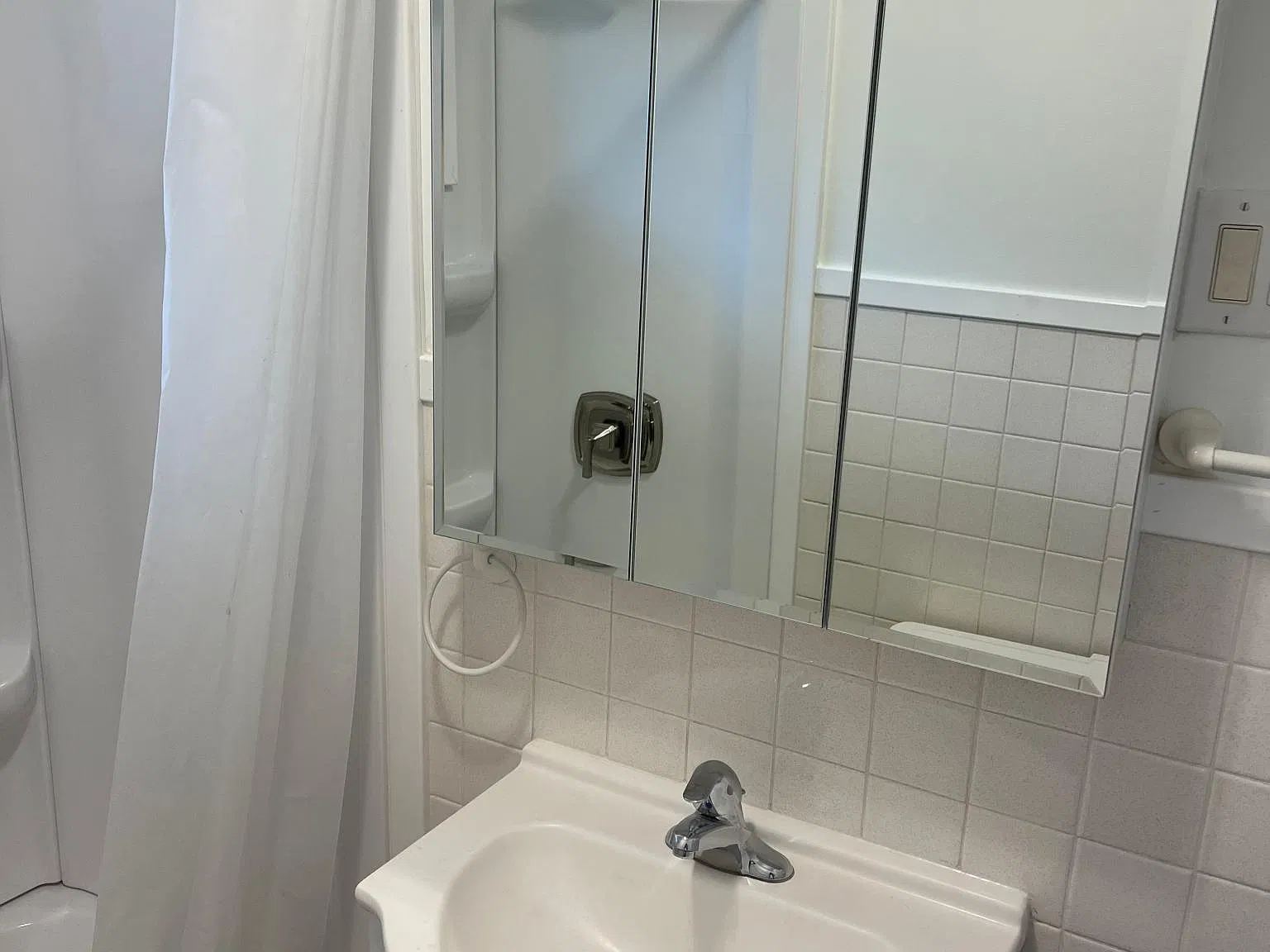 2 bed, 800 sqft, $1,150 — Photo 2