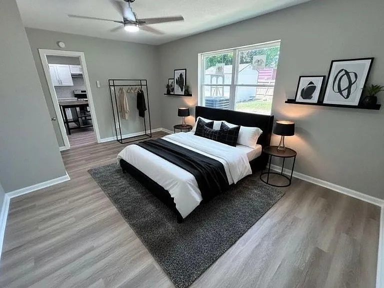 4737 Alvin St — Photo 10