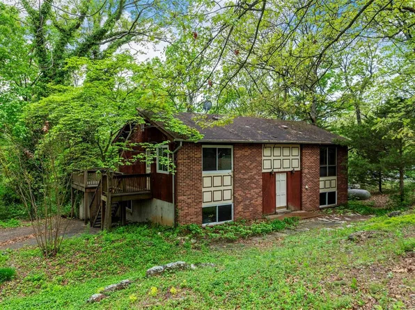 6516 Dogwood Ln, House Springs, MO 63051