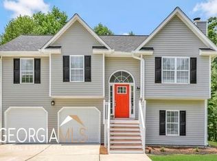 6311 New Gate Dr, Douglasville, GA 30134