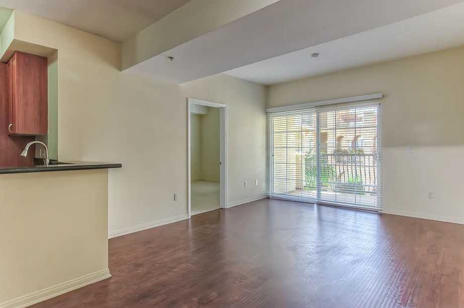 The Mission Apartments — Photo 3
