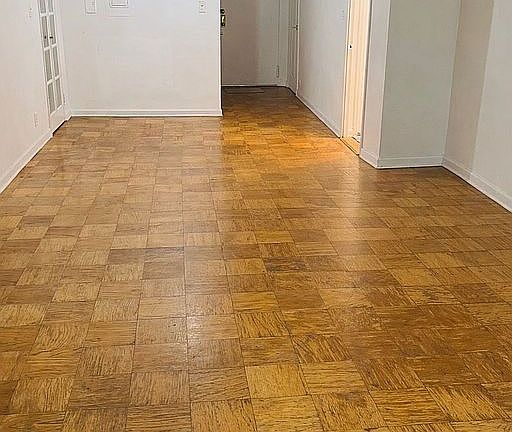 4th image of 225 Saint Pauls Ave APT 12E