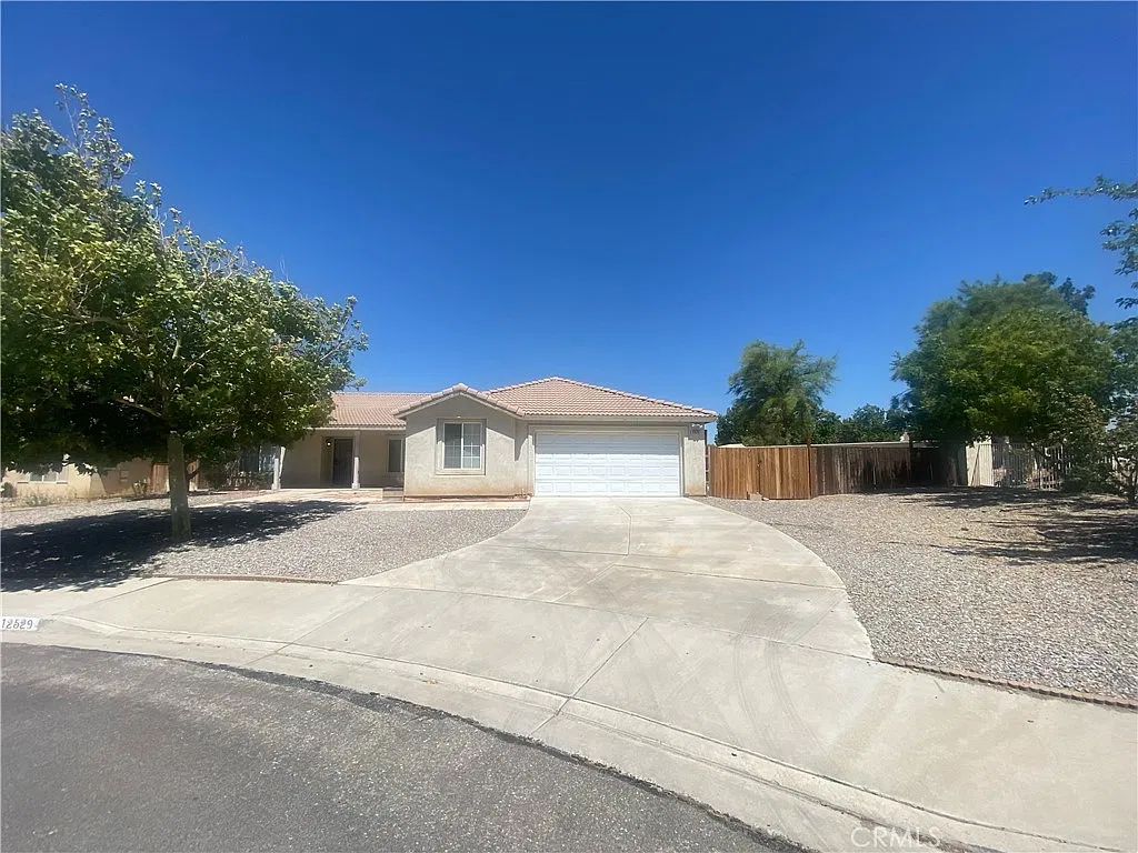 4 bed, 2150 sqft, $2,897 — Photo 1