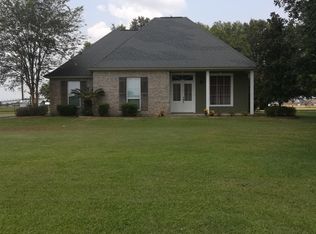 8020 Section Rd, Port Allen, LA 70767