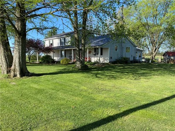 637 N 250th St, Newton, IL 62448