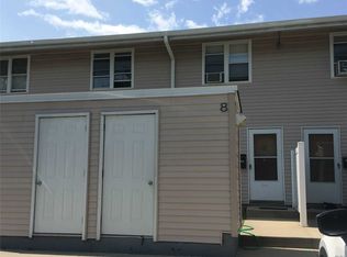 8 Townhouse Rd S, Huntington Station, NY 11746