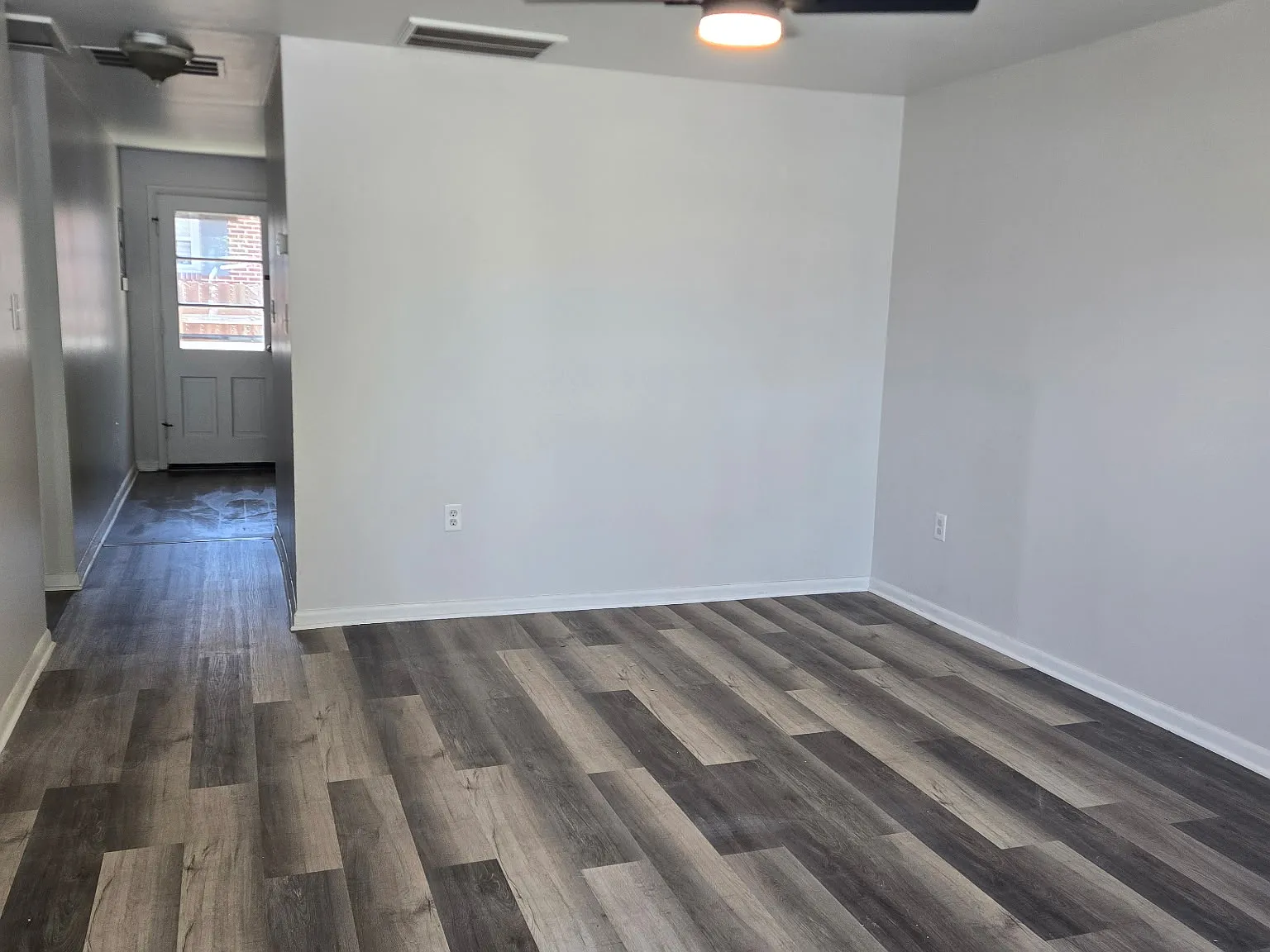 2 bed, $825 — Photo 2