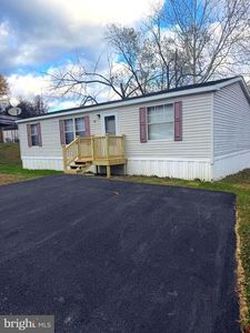 85 Cherokee Dr, Windsor, PA, 17366