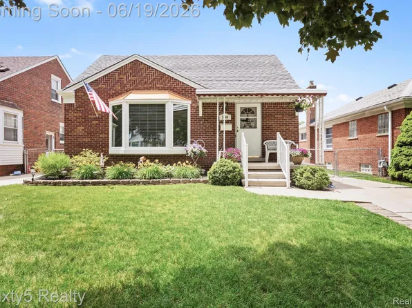 7646 Robinson Ave, Allen Park, MI 48101