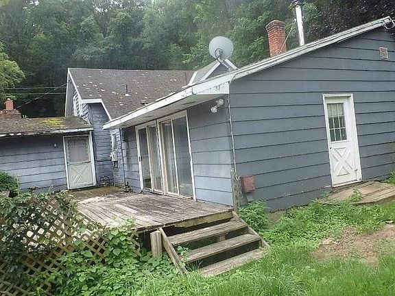 3rd image of 552 Onesquethaw Creek Rd