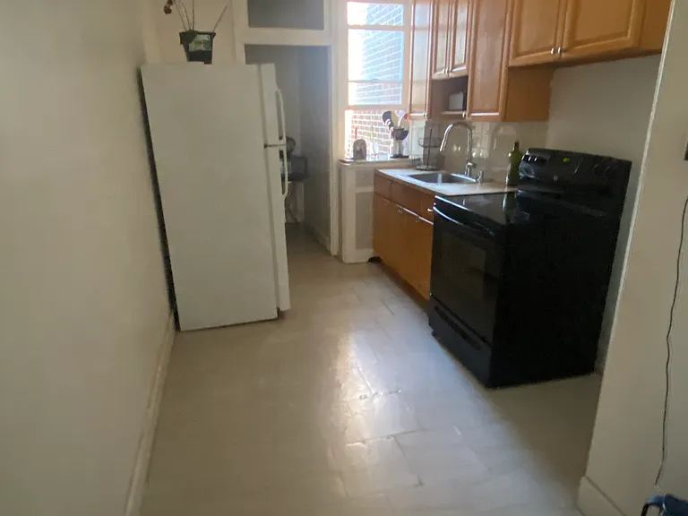 1209 Bridge St #1 — Photo 5