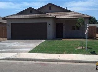 105 S Belmont St, Delano, CA 93215