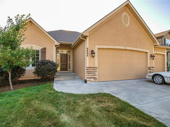 8806 N Norton Ave, Kansas City, MO 64156