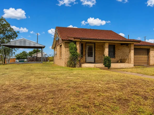 211 Walnut St, Skellytown, TX 79080