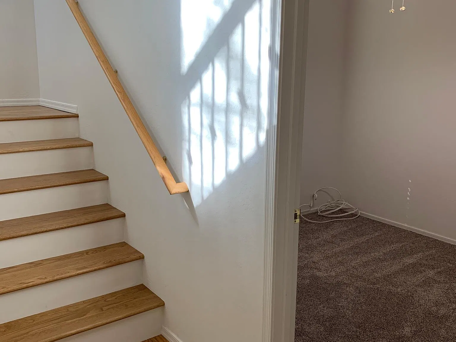3 bed, 1100 sqft, $1,900 — Photo 2