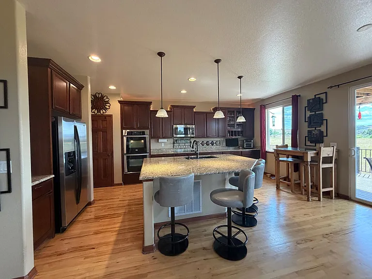 11569 S Flower Mound Way — Photo 3