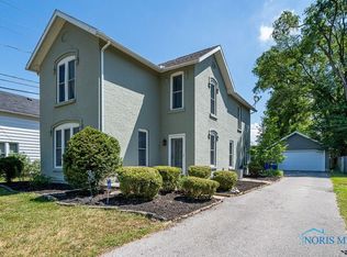 1453 Maumee St, Holland, OH