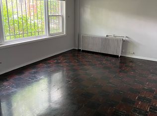 7327 N Rogers Ave APT 105, Chicago, IL 60626