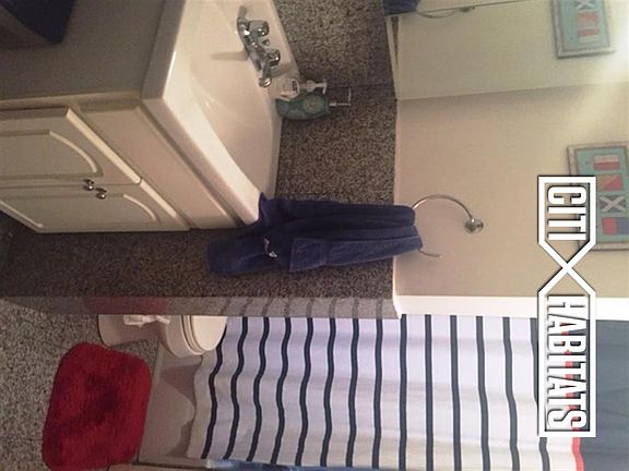 4th image of 208 E 82nd St APT 18