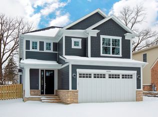 1036 Sheridan Ave, Deerfield, IL 60015