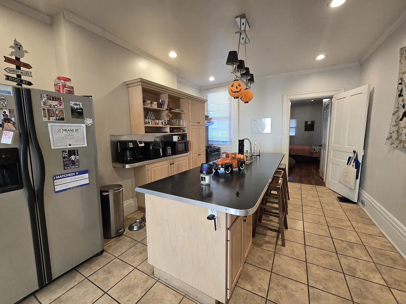 1 bed, 1000 sqft, $1,400 — Photo 4