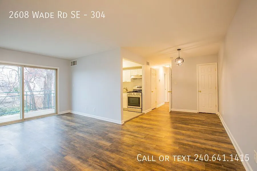 Lovely 2 BR/1 BA Condo in Barry Farms! — Photo 3