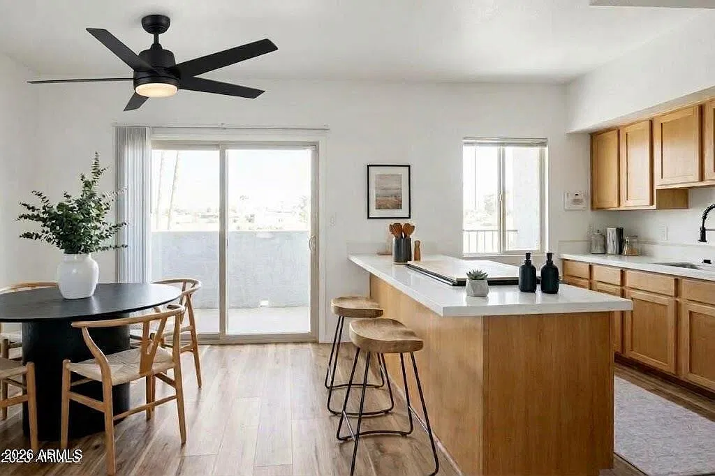 3 bed, 2.5 bath, 1963 sqft, $2,495 — Photo 1