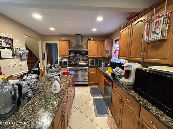 3rd image of 2327 Burntwood Dr