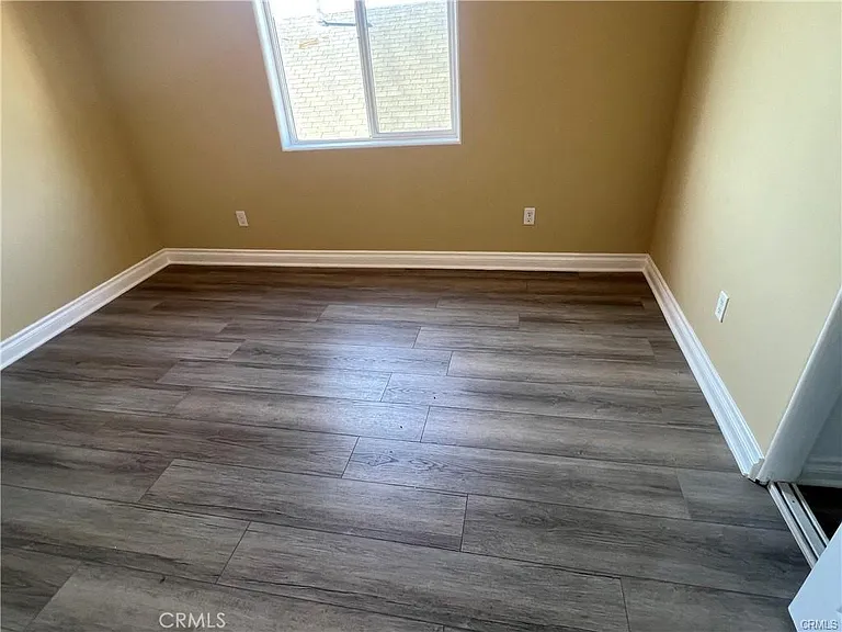 1577 E 51st St — Photo 11