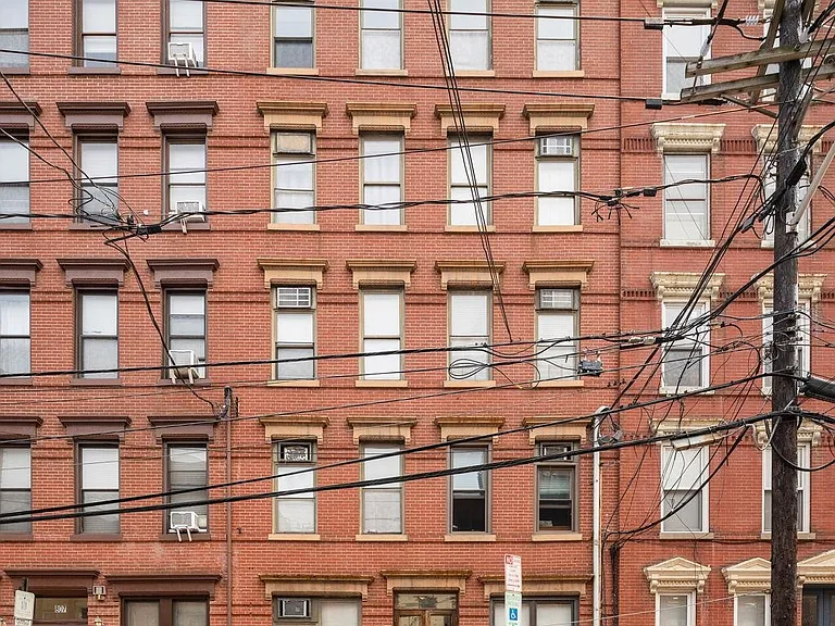 805 Park Ave #1R — Photo 13