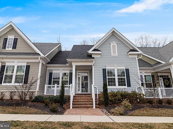 3rd image of 358 Buckeye Cir